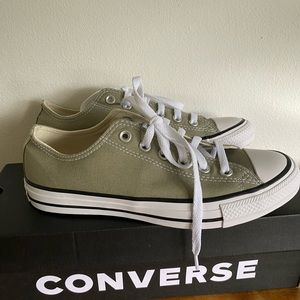Chuck Taylor Converse Lo Top khaki green grey NEW with box